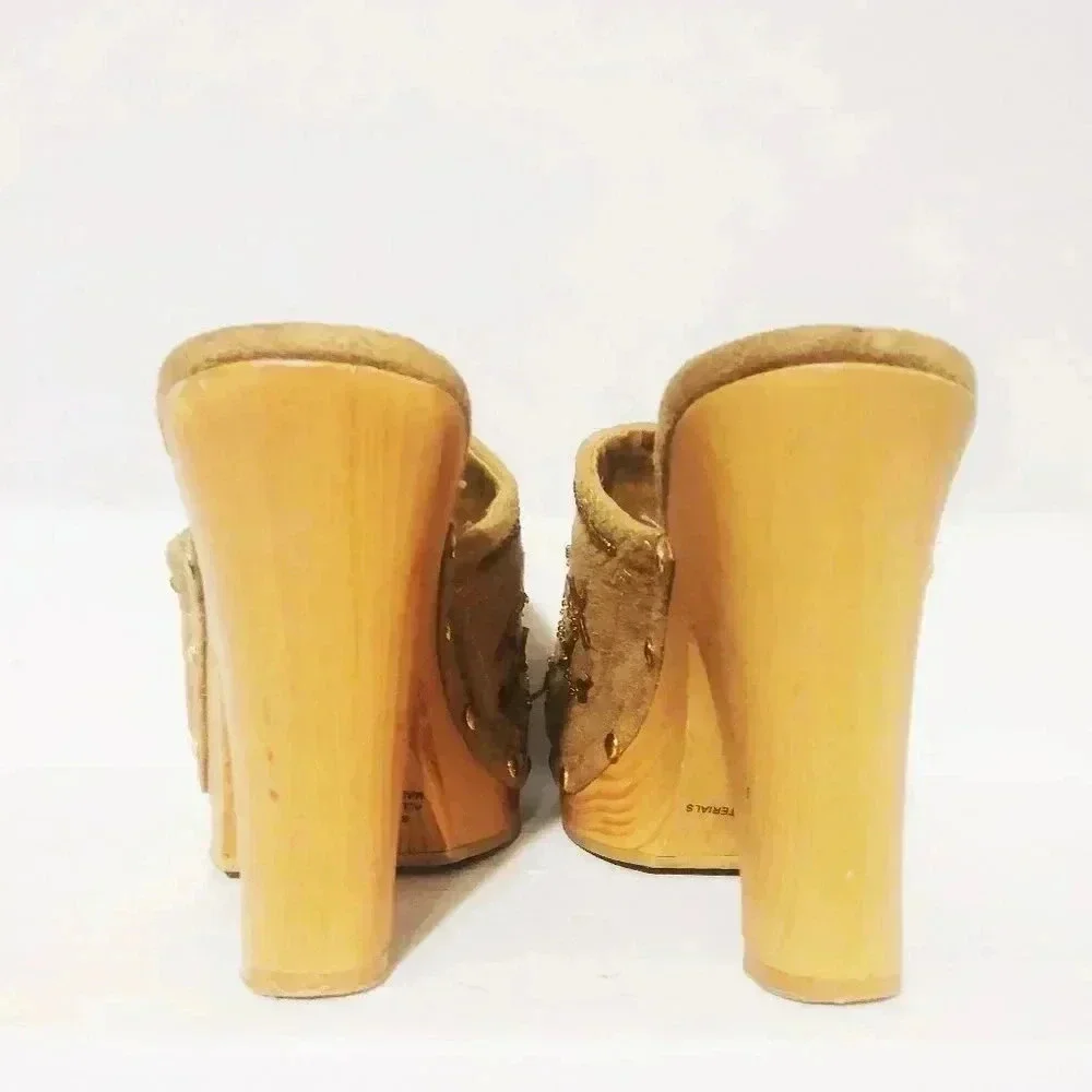 Gold Beaded Wooden Platform Clogs Mules Women's Size 7.5 Heels - Picture 3 of 7